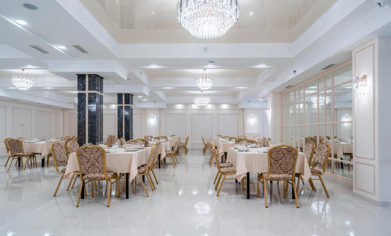 Aura Hotel Tbilisi Exterior foto