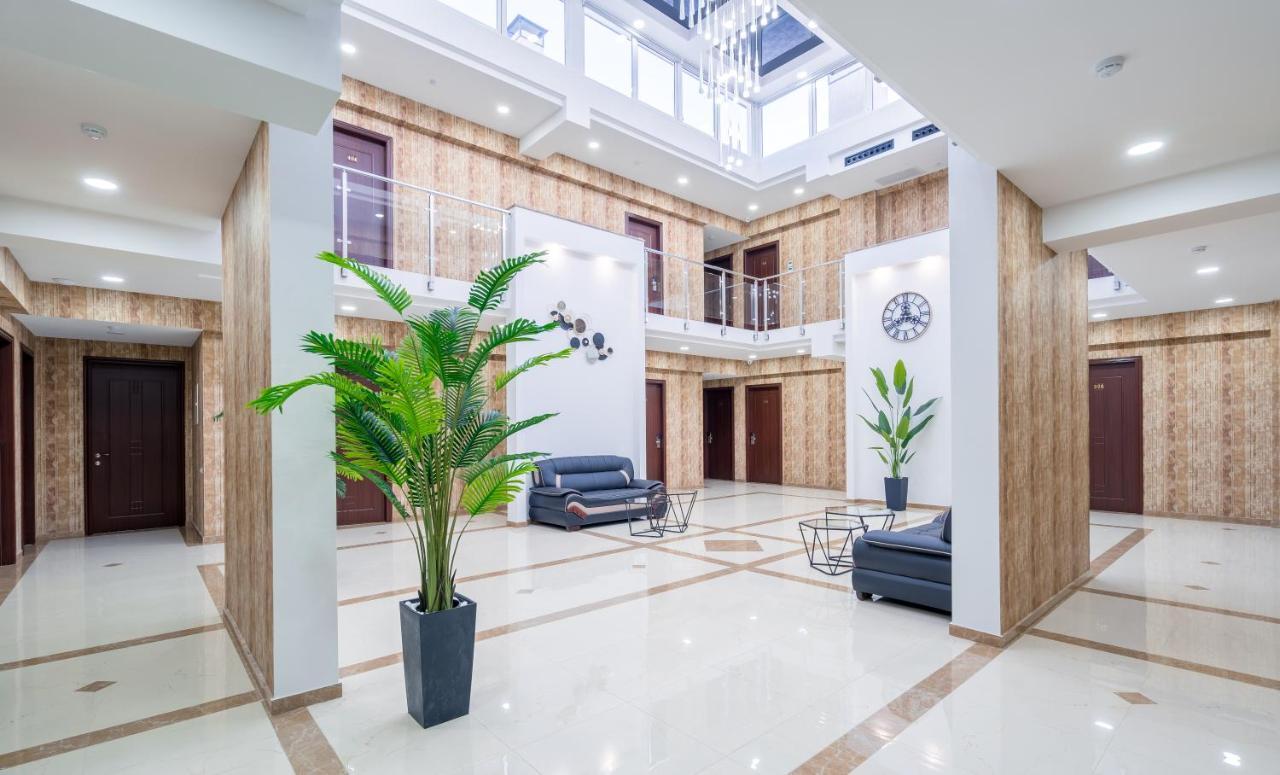 Aura Hotel Tbilisi Exterior foto